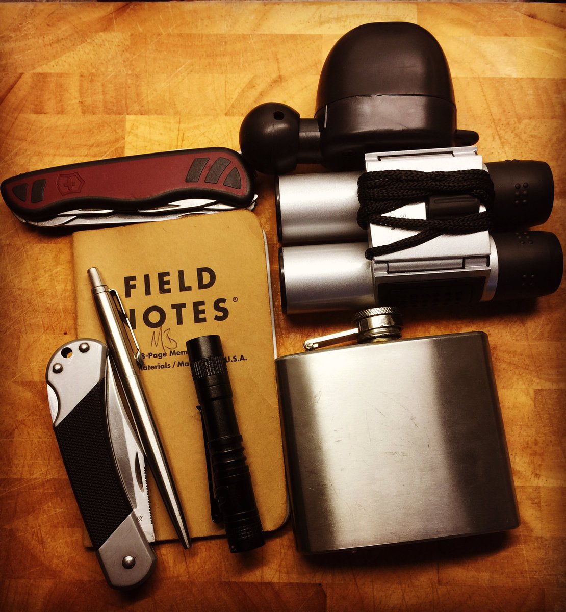 mouritzbotha's tweet photo. Guess where I'm off too very early in the morning? 🦌#victorinox #kershaw #fieldnotes #buttolo #deerhunting #biltong https://t.co/Fhojndz8Jn