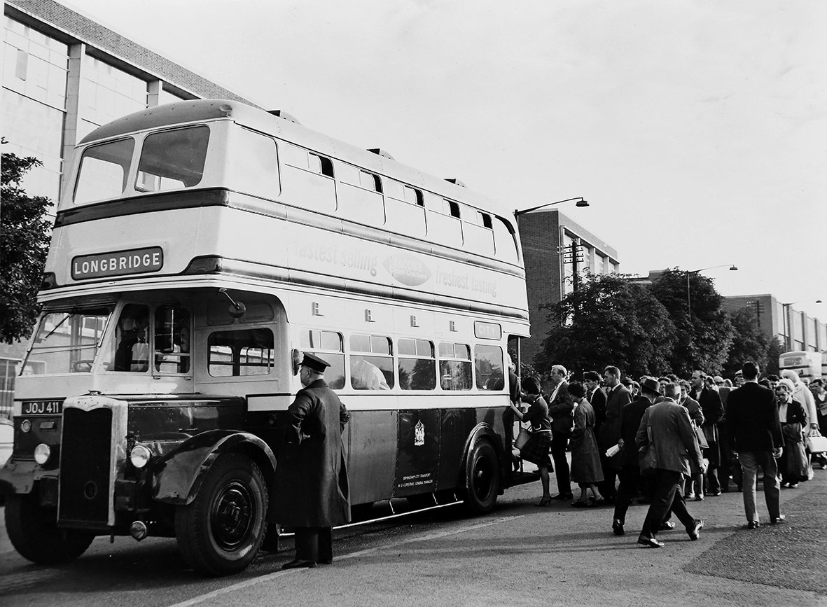 LPAP2016's tweet image. Photographs taken in 1964 of workers leaving the Longbridge Car Factory, with thanks to the Birmingham Library Archives.