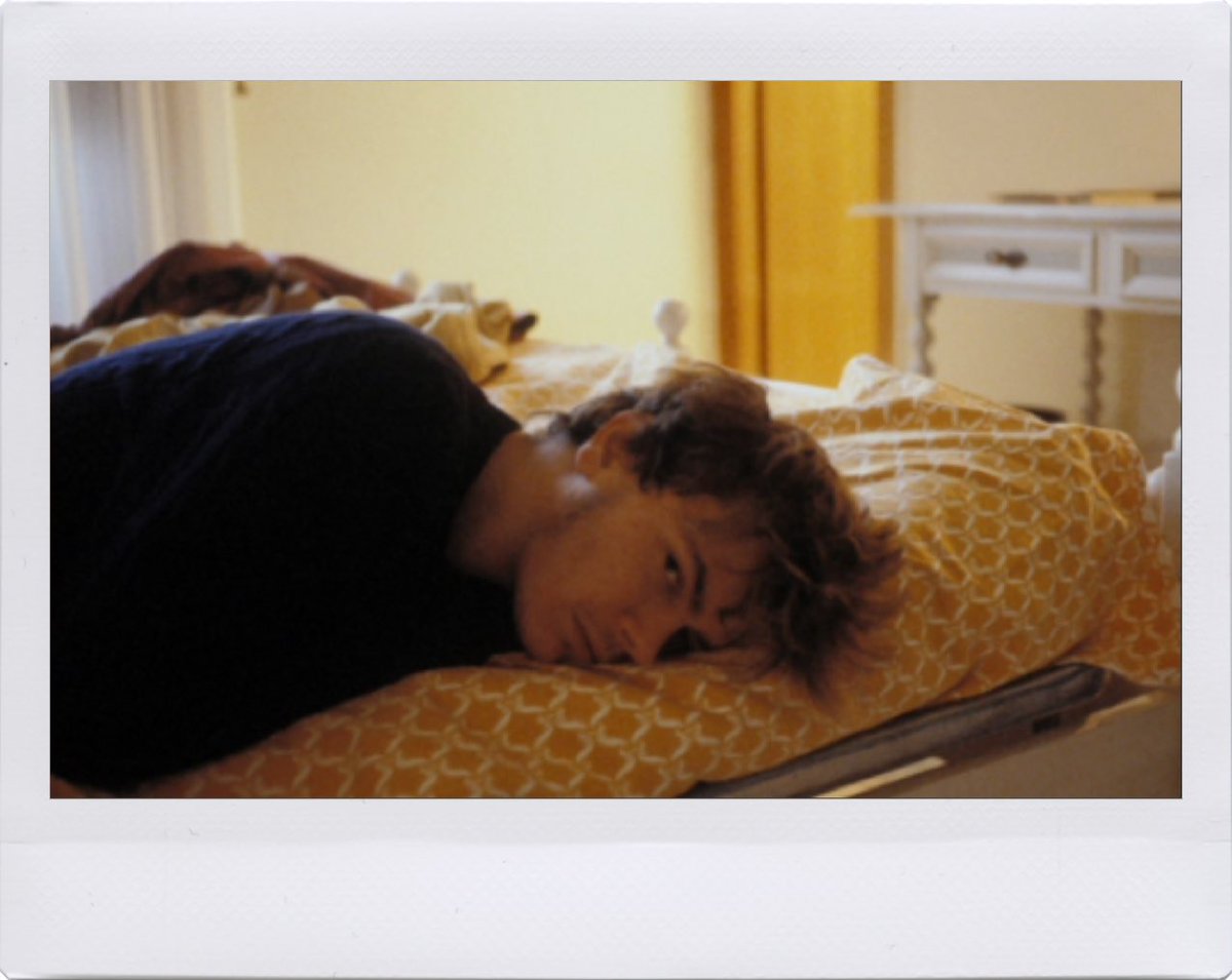 agdrlexie's tweet photo. polaroid di enea mentre fa cose o si rifiuta di farle (vedi foto 4), 

           “brevity is 
              the soul of wit” 🥀🦁 https://t.co/4AUzoa5D1r