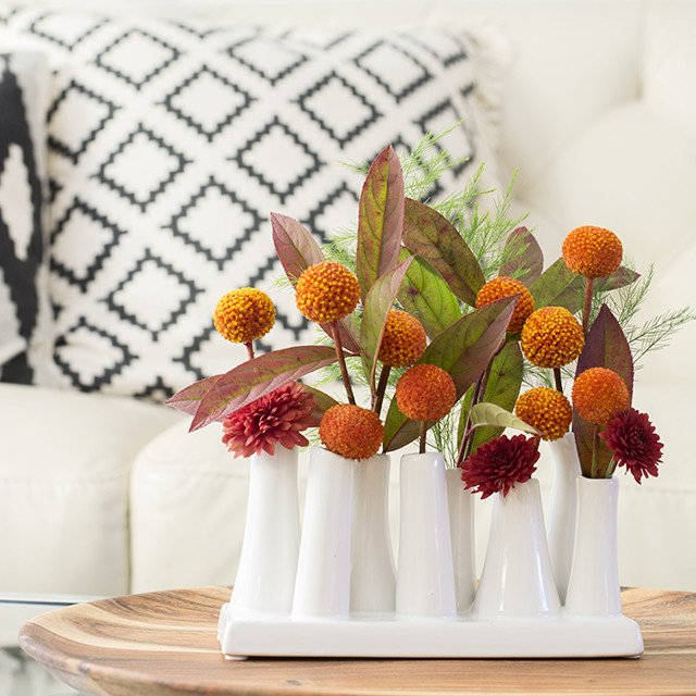 gardenhousenet's tweet photo. #budvase #stemvase perfect for #daffodils and #tulips #flowerarrangingmadeeasy #gifts £24.95 #bruton #lovelystuff #shoplocal https://t.co/gMgk29Q6wq