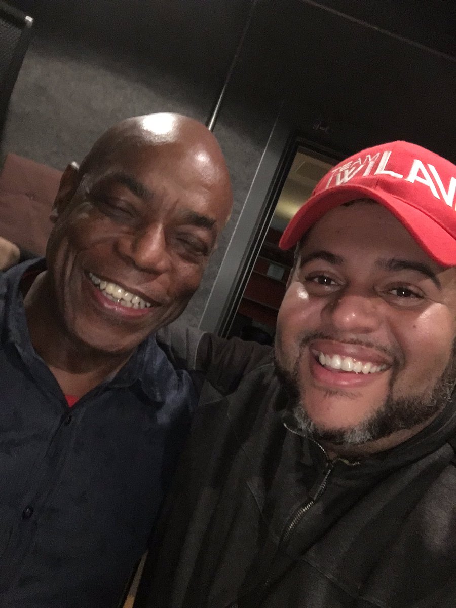 mickaelguirand's tweet photo. #avek #taboucombo #legendes #dener #herman #fanfan #reynald #bercy #8avril #paris https://t.co/5NlCCrhyBO