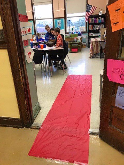 audubonschool's tweet image. Rolling out the #redcarpet as our 3rd graders welcome their parents to the classroom to show off their writing this morning! #BeAHawk