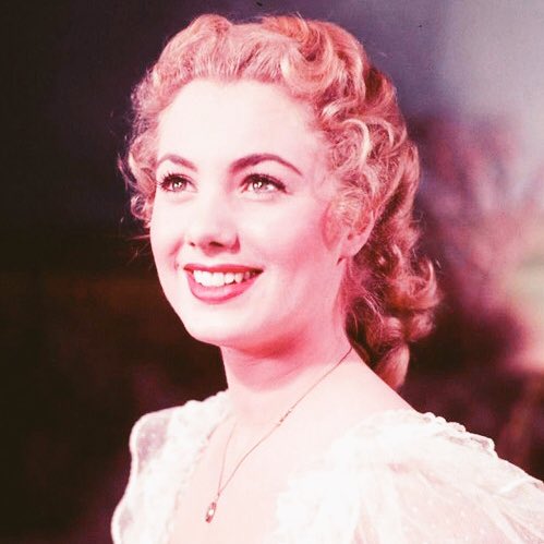 Mar.31 in 1934,
Happy 83rd Birthday to
the Oscar-winning entertainer, 
Shirley Jones! 