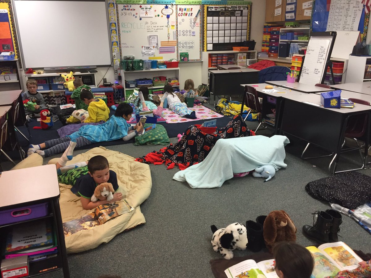 Spending the last day of March reading in our pjs and snuggling with a book! <a href="/SimondSuperstar/">Simonds Superstars |The Lamphere Schools</a> #wearelamphere