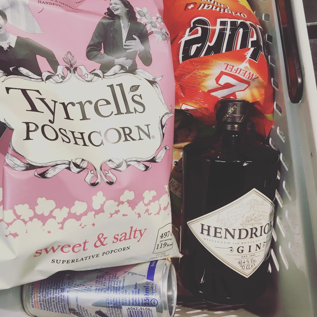 Oh hey, Friday! #fridayfeeling 📷 ‘chripop83’