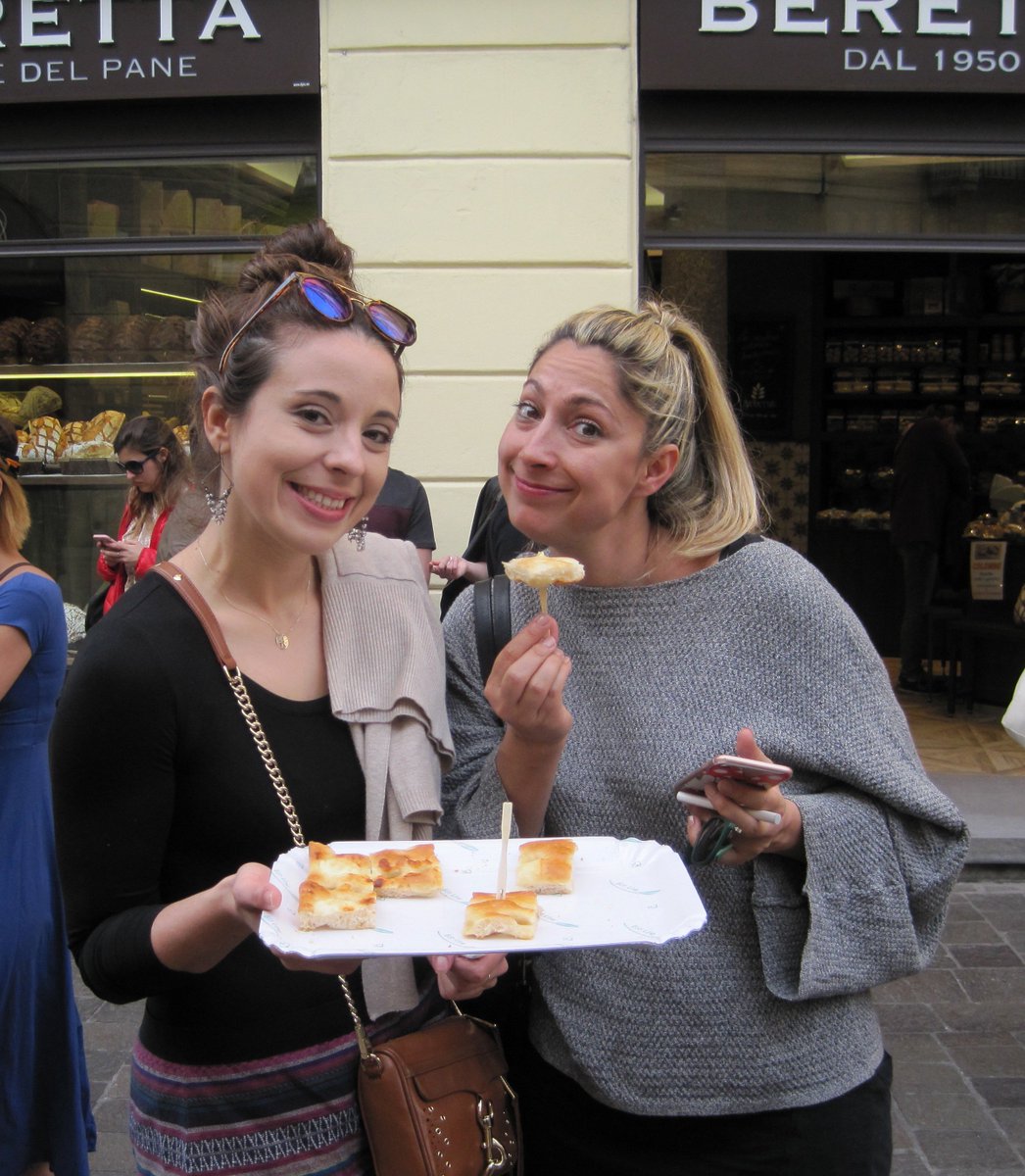Never done a food tour before? - You are going to love it ! #lakecomo <a href="/inLOMBARDIA/">inLOMBARDIA</a> #SpringinLombardia <a href="/ENIT_italia/">ENIT S.p.A. 🇮🇹</a> <a href="/Lakecomo_it/">LakeComo.it</a> <a href="/igersItalia/">IgersItalia®</a>