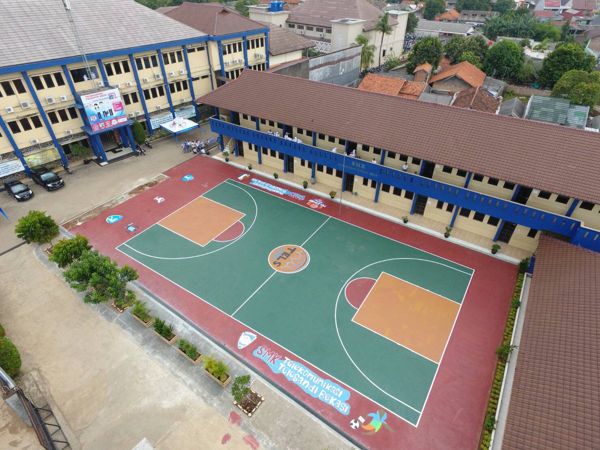 Foto lapangan baru <a href="/official_Tels/">SMK Telkom Telesandi</a> 😎