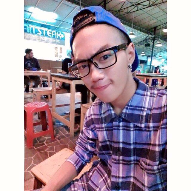 ayo pergi bersamaku on #BIGOLIVE web.live.bigo.sg/2113705921_149…