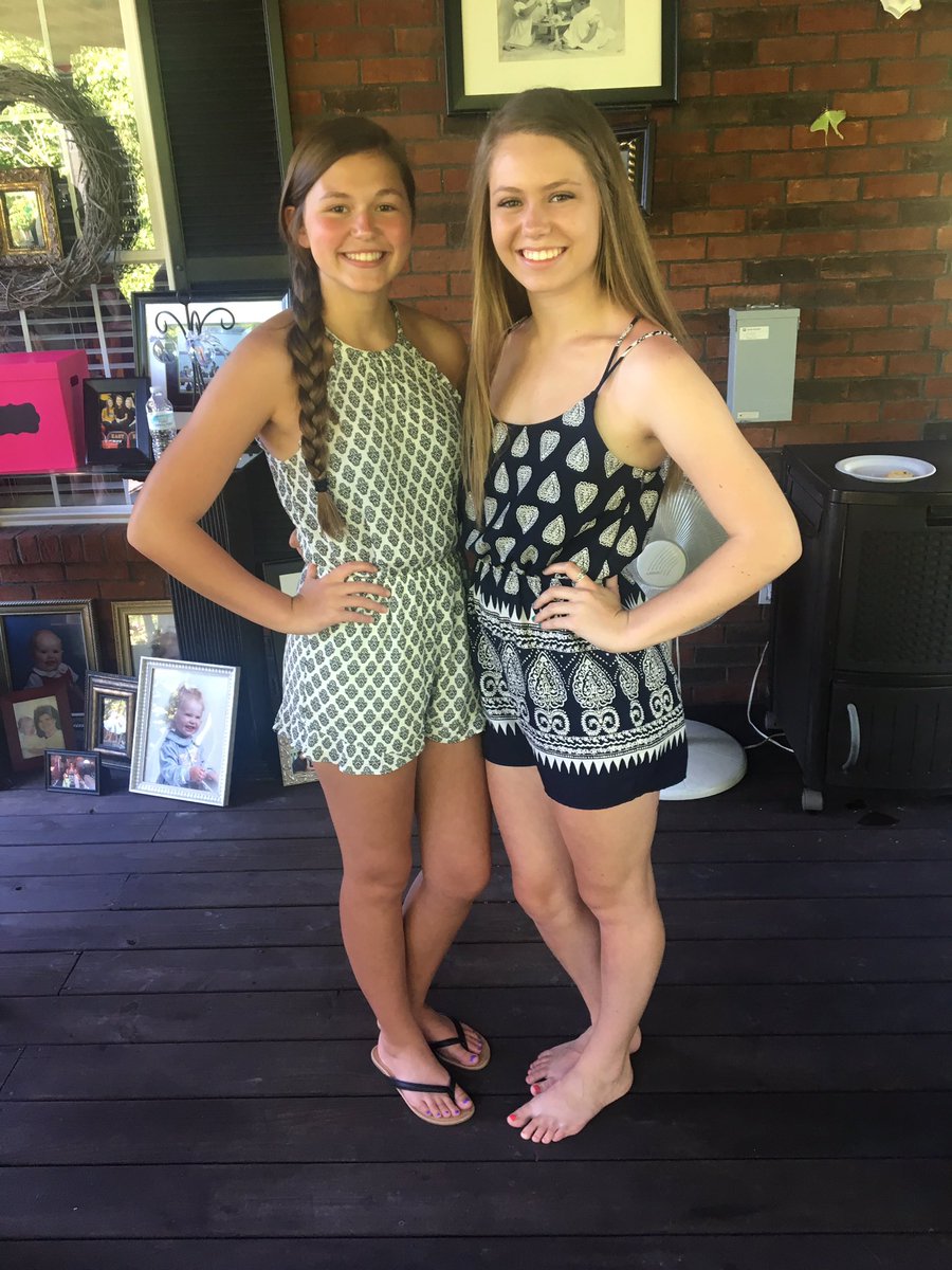 LillyNellums's tweet photo. Happy birthday ash! I love you lots💓💓💓💓💓 https://t.co/gHCGkxPd0X