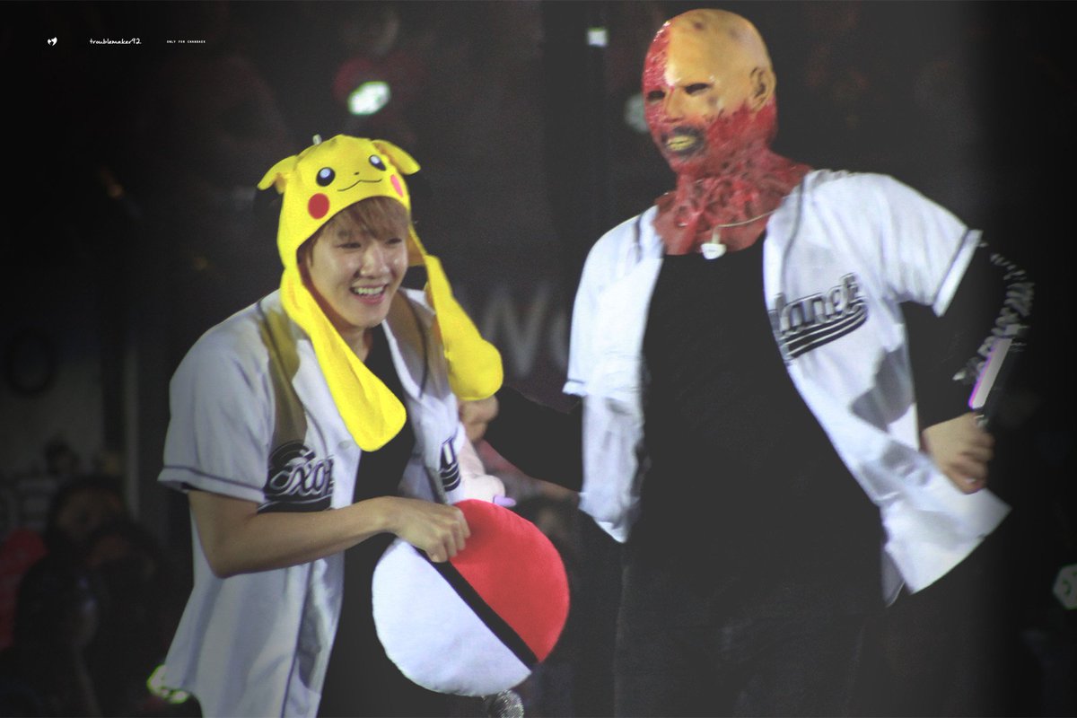 ChanHomeTH's tweet photo. 170211 #CHANYEOL #BAEKHYUN at EXO'rDIUM in HK D1_2
Cr.TroubleMaker92
https://t.co/2r7ppm6e65
https://t.co/NzYR7flCQA
https://t.co/U84GHWDRsy https://t.co/yISMpnbLW5