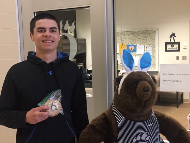 HarveyLewisBear's tweet photo. So many Bears of the Week...so many Paws.  Congratulations Josh, Anna, Shane, and @travis_dover !  @OakdaleStudents https://t.co/XCqrj41P9W