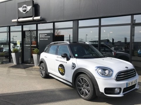 bresturbantrail's tweet photo. La @MINI spéciale #Brest Urban Trail sera exposée au #VillageCourse ce soir et demain !! 😙😙 https://t.co/Hc9aPcwWUH