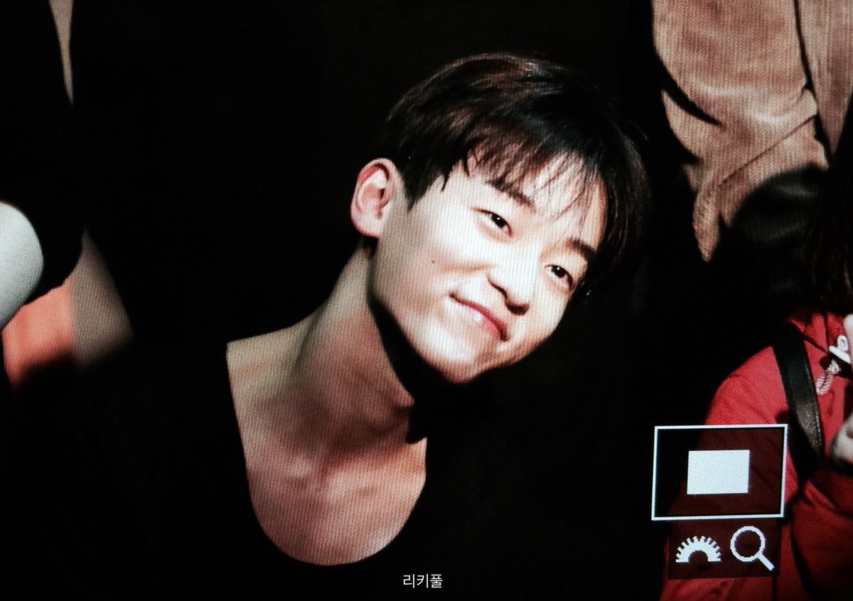 170331 #병헌 #이병헌 첫공연 잘 마쳐서 고생많았어요 맘을 믿으면서 꽃길만 걷자