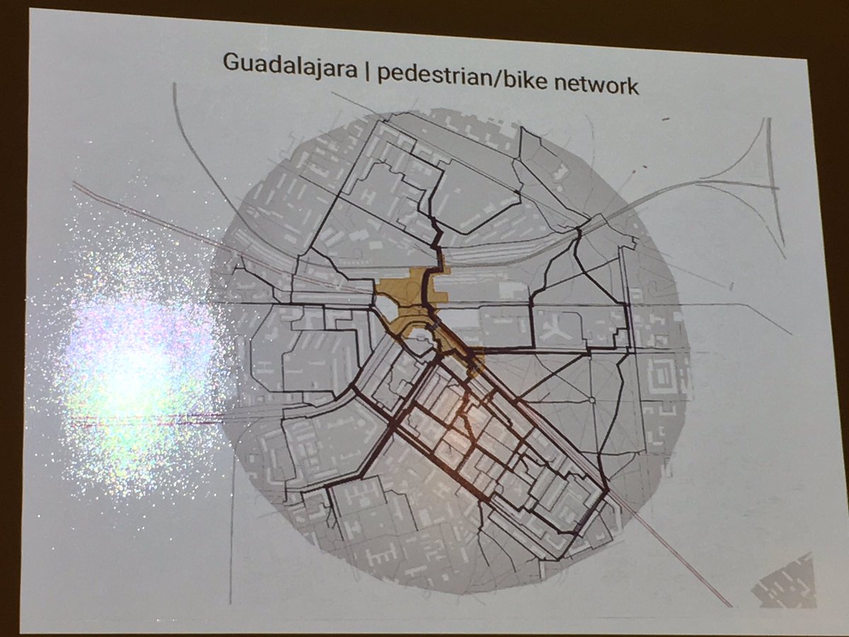 rightlegpegged's tweet photo. Lots of great maps by @fparolotto at the session on the use of data.
1st image is a proposed bike superhighway in NYC.
#urbanismsummit https://t.co/gHmuvq10Fa