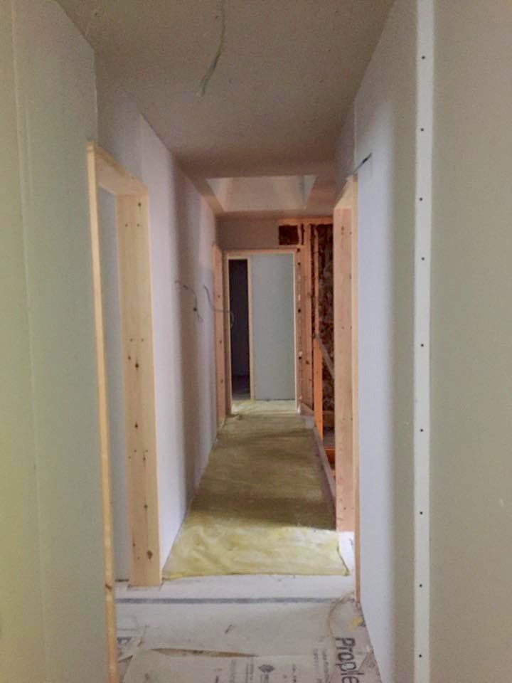 claudeandmaud's tweet photo. House build week 49b: rooms, we have rooms! And walls, and ceilings... Gasp. #itsonlytaken3years #newbuild #bathproperty #neveragain https://t.co/LpCK4wnR8l
