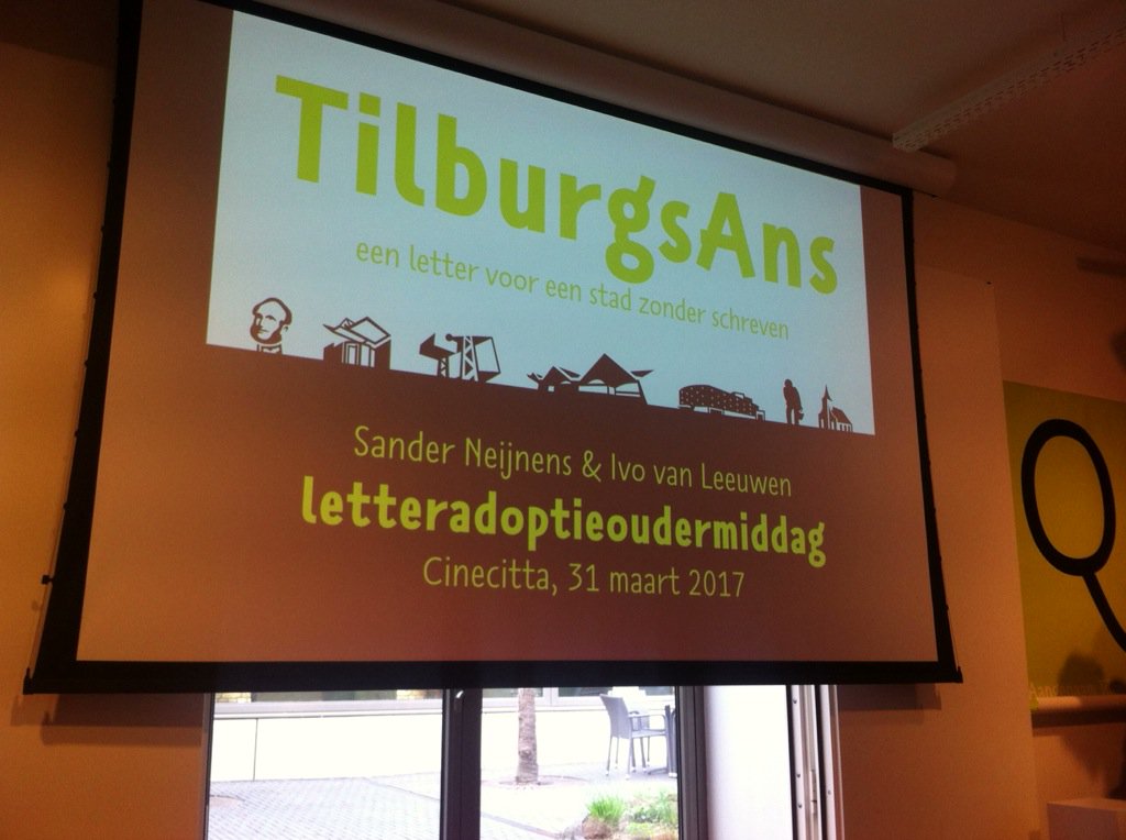 Trotse ouders van trademark teken @TilburgTilt <a href="/Cinecitta013/">Cinecitta</a>
