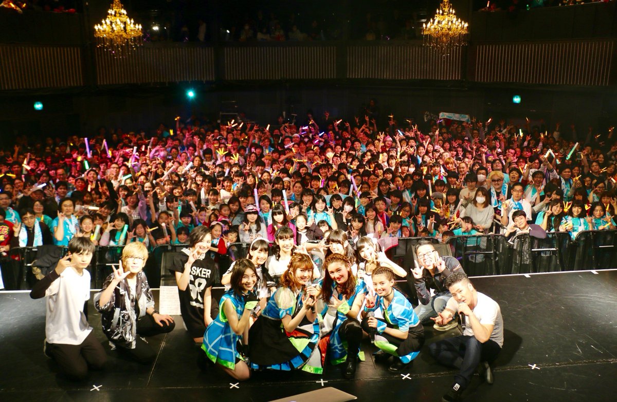 Prizmmyofficial's tweet photo. 3月31日も残りわずかとなりました。本日をもって、Prizmmy☆・プリズム☆メイツはグループ活動を終了します。プリ☆クルのみなさんの応援にいくら感謝してもしきれません。長い間本当にありがとうございました！
#Prizmmy #プリズムメイツ #HelloMyFuture https://t.co/A7KOBJHyrK