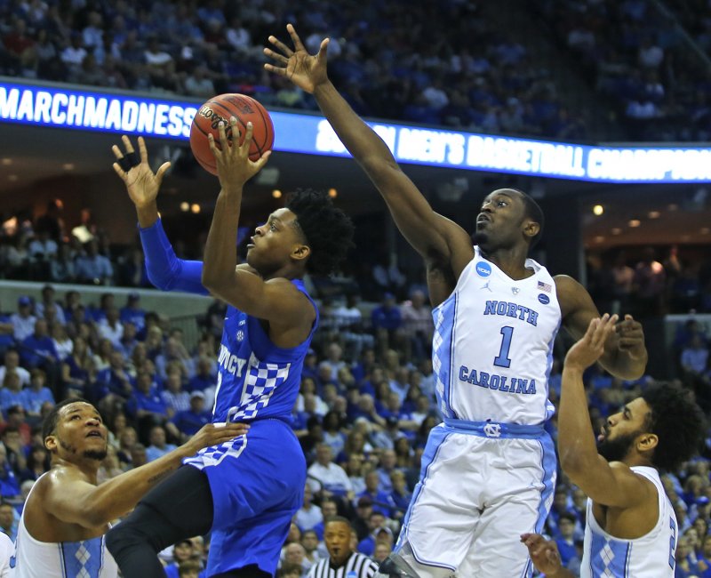 dthsports's tweet photo. On how @UNC_Basketball is clicking defensively at just the right time (@bauman_john): https://t.co/5K5koQsNRJ #FinalFourPreview https://t.co/AX272ThiTv