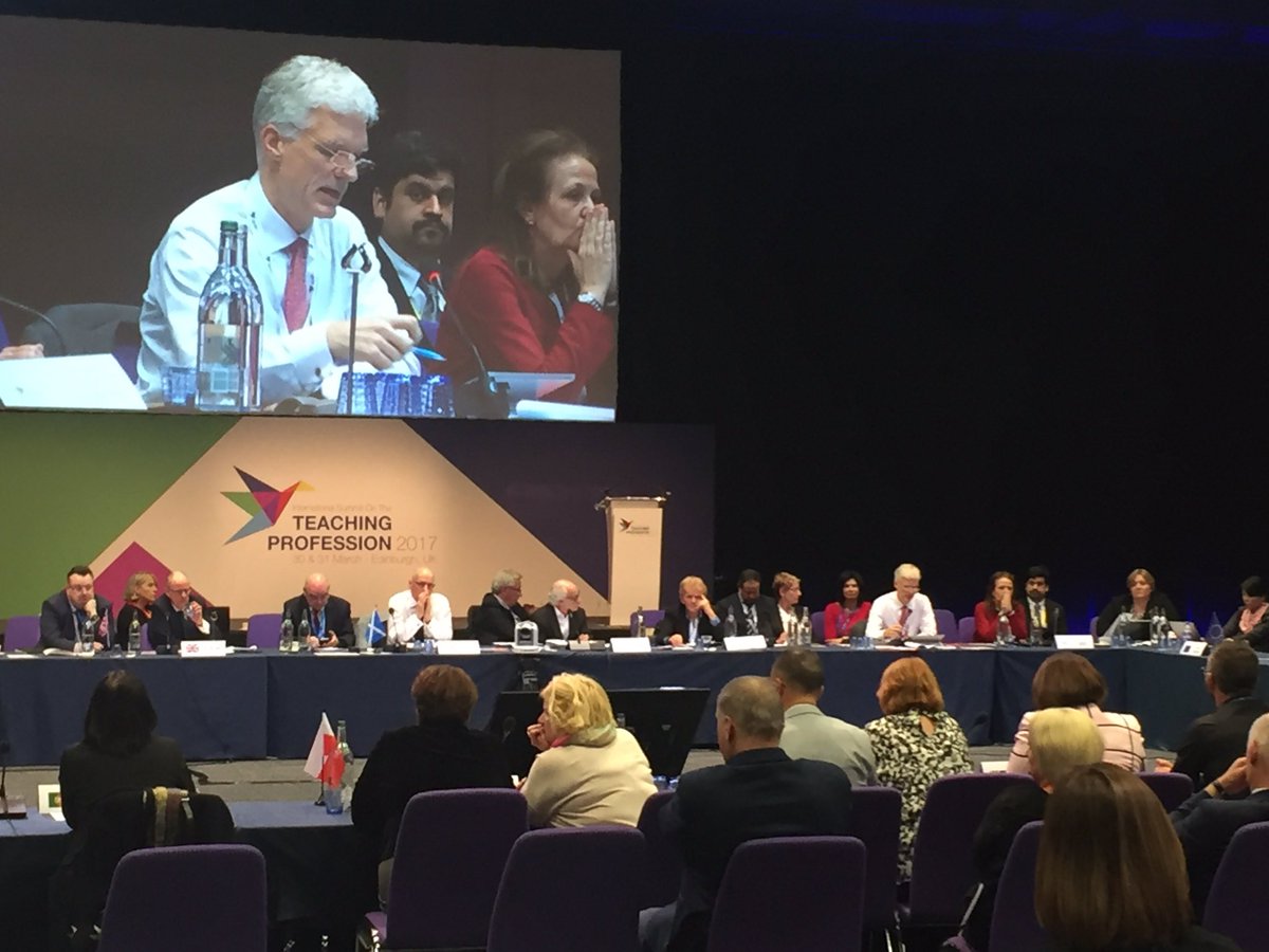 .<a href="/SchleicherOECD/">Andreas Schleicher</a> summarises the main themes from #ISTP2017 in the final session of the summit. Tune in live at istp2017.uk/programme/webc…