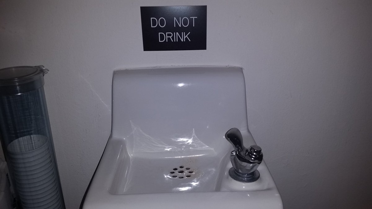 kinderjw's tweet photo. This seems to explain DC and Oklahoma very well. We have water but you cannot use it. #Cannon Building #infrastructureneeds #Oklahoma https://t.co/Y49H5AxKvK