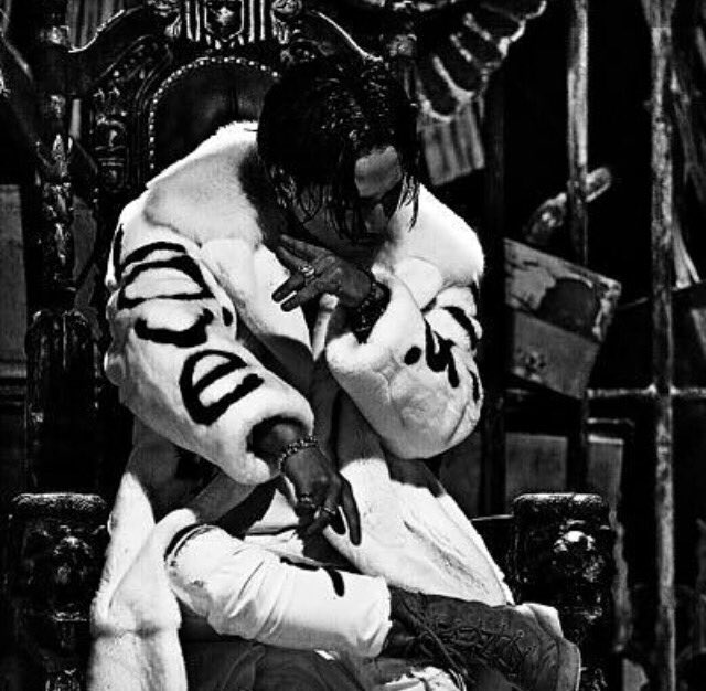 登坂広臣、G-DRAGONのレプリカ (@xxxgdtosaka) / Posts / X