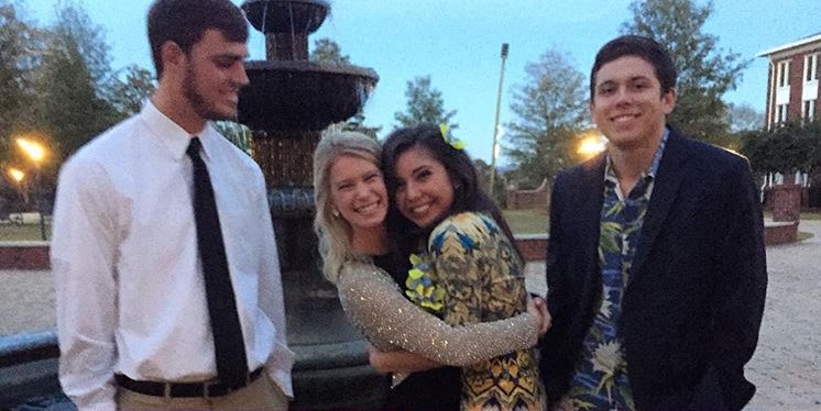 s_hillgirl's tweet photo. How I feel when @MacySeagraves agrees to room with me one more year
#blessedthroughthemess #neverwannaletugo #sap #trickedherintolikingme https://t.co/abXe1v1ll4