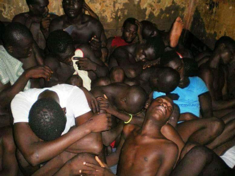 Skyeyez22's tweet photo. #SaveSouthernCameroons
#Bringbackourinternet
@SenWarren @timkaine https://t.co/7LThq2Eosp