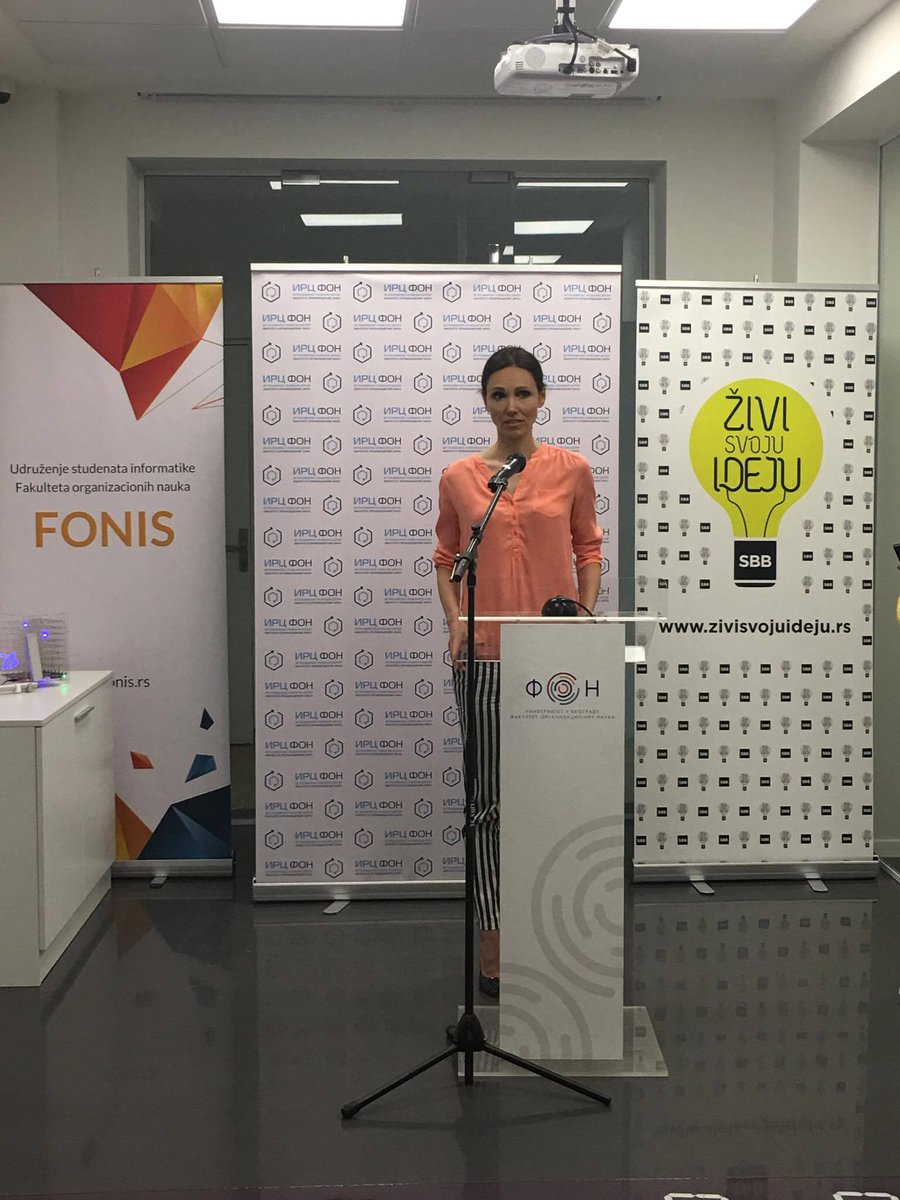 fonis_fon's tweet image. Prisutne je pozdravila direktorka korporativnih komunikacija kompanije @mojsbb , Jovana Lukić 
#fonis #FONhakaton #LightUpYourFuture