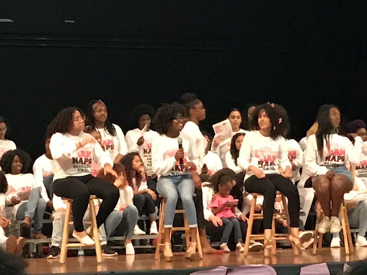 JarauxW's tweet photo. I'm so impressed by theses amazing girls.. this is a great conference #napsclub girl power conf. #bosschicks @tampaJHS💗 https://t.co/3JyrR6Ytuz