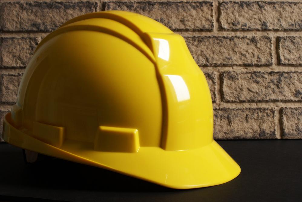 summitsafetyllc's tweet photo. What's the best way to roll out new #WorkplaceSafety programs? https://t.co/ScDs63O9rH https://t.co/rKkjEKbjqS
