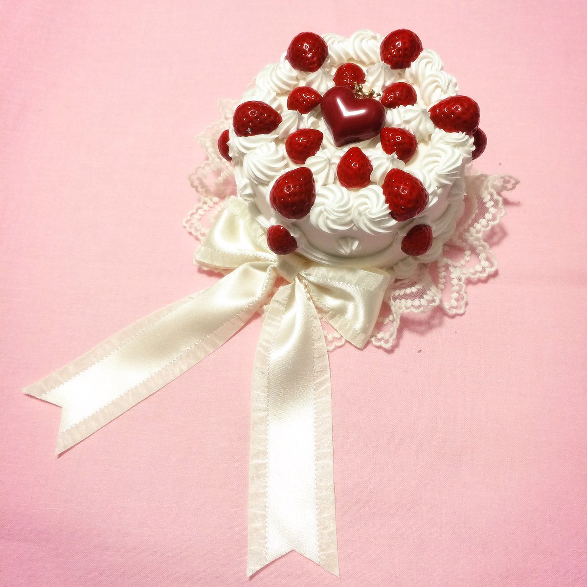ハンドメイド　チェルシィ　ケーキヘッドドレス ハンドメイド チェルシィ ケーキヘッドドレス ✨チェルシィ