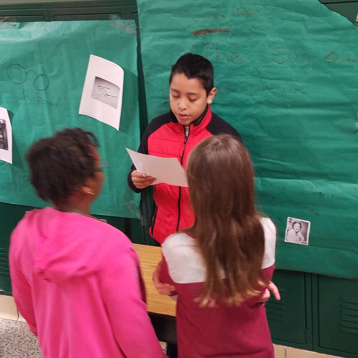 Relay_SDT's tweet photo. Ss from many grades came to learn from 5th grade researchers in the "Living Museum" @TeamMiddlesexES @BCPS_ELA #MesMagic https://t.co/zkjnjqievY
