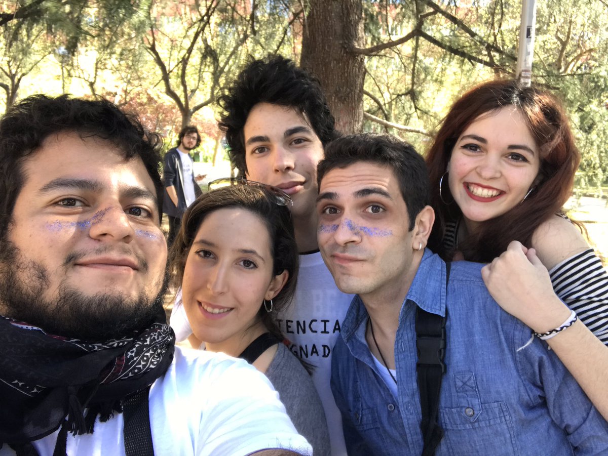SCIndignada's tweet photo. En plena fiesta de la #SCI4 , veníos! https://t.co/I6MoVA8FHb