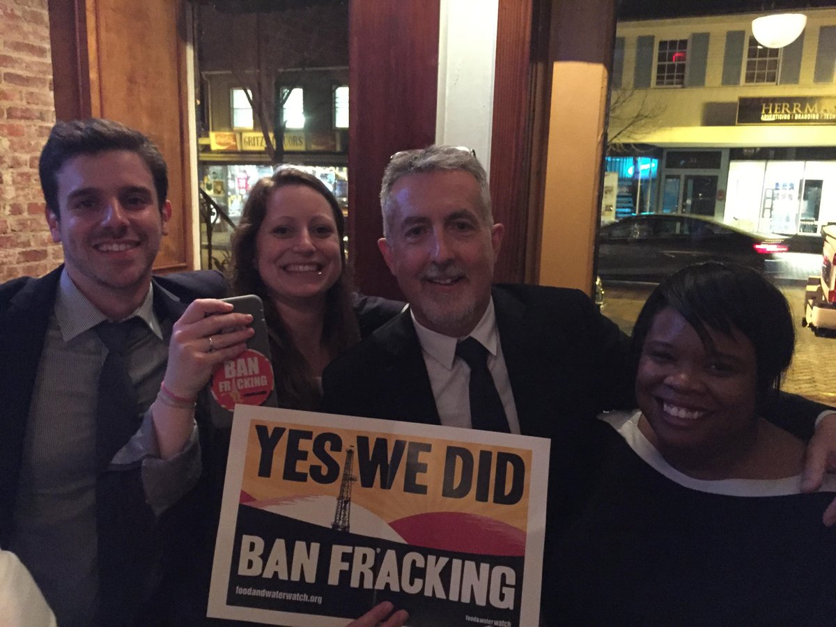 CCAN's tweet photo. Happy #FrackFreeFriday! Here's a photo of our CCAN team celebrating this past Monday in Annapolis. #DontFrackMD #WontFrackMD https://t.co/wZNCt5ElkY