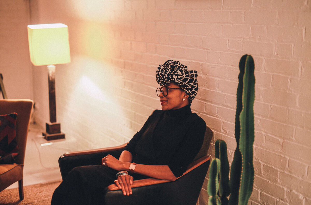 SS_pace's tweet photo. Still dazed by @BOWBELLE wisdom✨✨✨🌵

#AnEveningWith #businesswoman #design #succulents #travel  #SSPACE https://t.co/8ri749NzL0