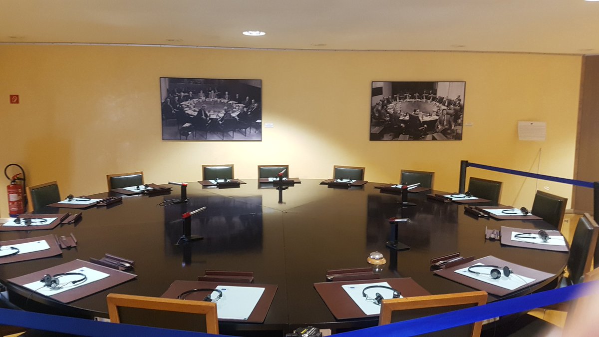 huettemann's tweet photo. OMG for a moment I thought the College @EU_Commission already prepared for #EU6 #berlaymont https://t.co/CAqLdL8oA6