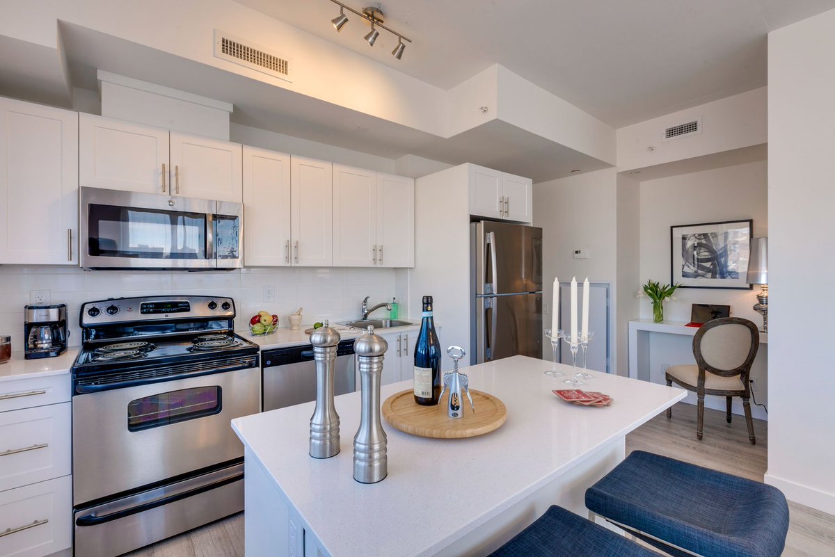 AtriaDev's tweet photo. 2 unique furnished model suites at https://t.co/RgmJ2aIaW6 contact our rental team for tours #oshawa #apartments #modelsuites https://t.co/lWXEQjioIN