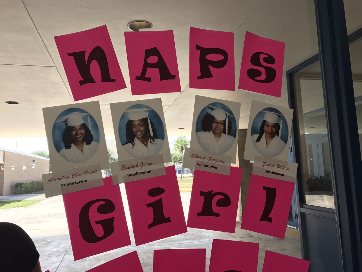 JarauxW's tweet photo. Former @rpk8magnet valedictorian and salutatorian #napsclub @tampajhs https://t.co/Jdg7rjnSYf