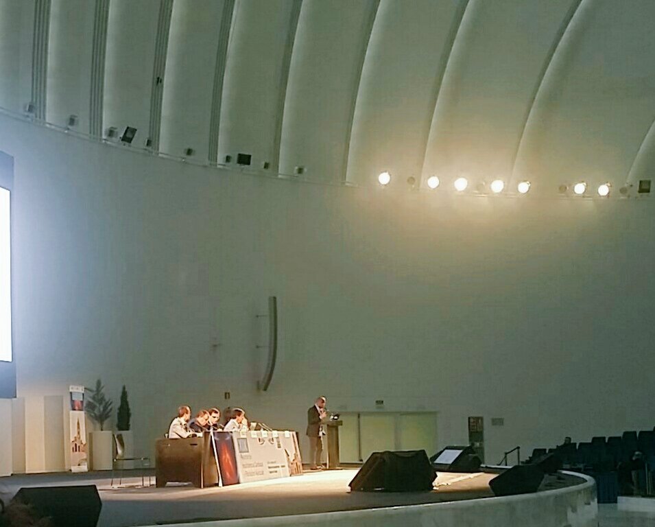 UMIPIC's tweet photo. [#SEMITuit] En #19ICyFA El Dr. Pau Llacer de @HospitalManises hablando de los últimos trabajos sobre IC https://t.co/juv9ZSKhmU