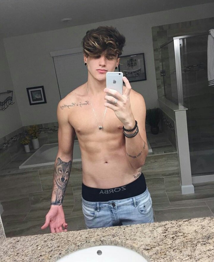 Alex✌ (@alexoffc) on Twitter photo 