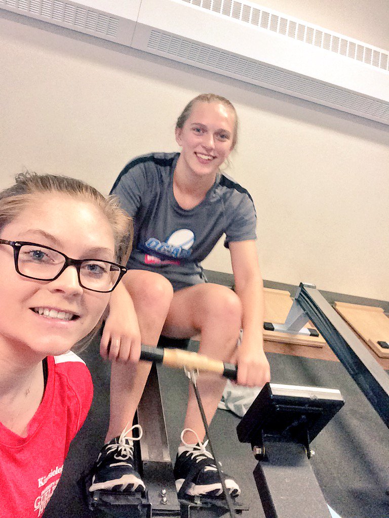 chodgkinson24's tweet photo. Some rowing to finish the week! 👊🏻#fitfridays #GHStudents #GHKinIntern https://t.co/4dLOjShvLl