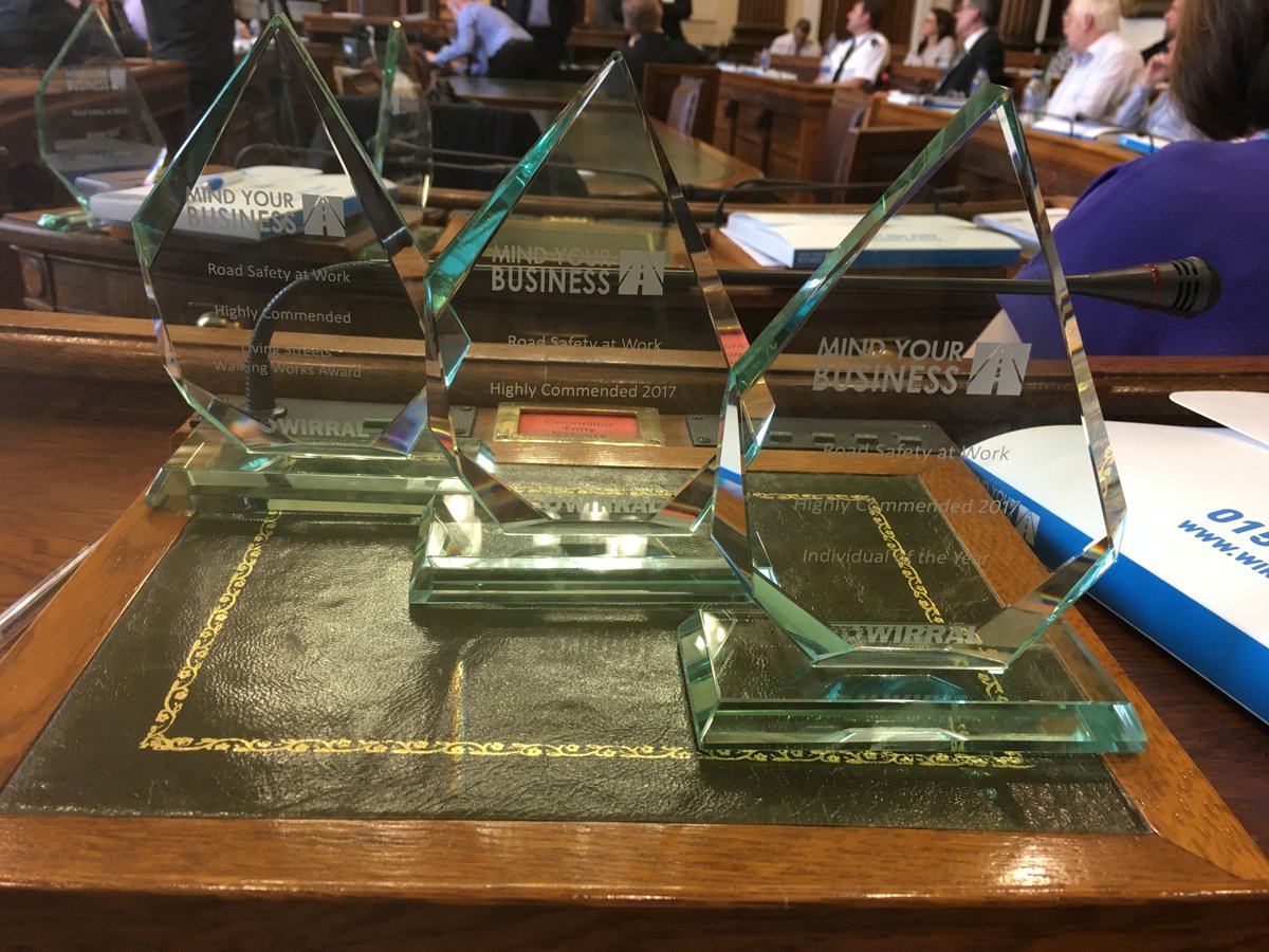 #MindYourBusiness #PromoteRoadSafety #PromoteWalking #Individualoftheyear <a href="/WirralCouncil/">Wirral Council</a>  thank you was a lovely surprise! <a href="/autism_together/">Autism Together</a>
