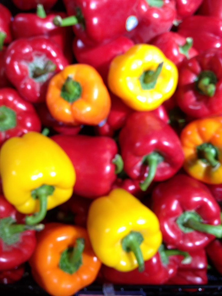 JenniferNeily's tweet image. Bell peppers! Red/yellow/orange -&amp;gt; ripe forms of green yet bursts w/ flavor &amp;amp; nutrients esp. vit C. #rdchat
