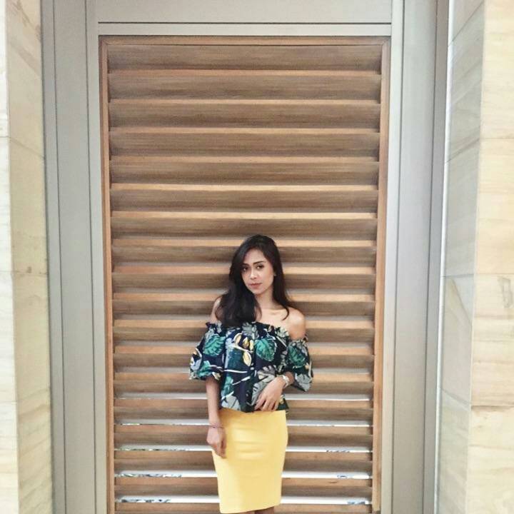 izza_182's tweet photo. ✨😎Santai bersama-sama. Temukan semua keseruan disini #liveme Desy Par
https://t.co/eOo53425zJ https://t.co/o7iAFpDW00