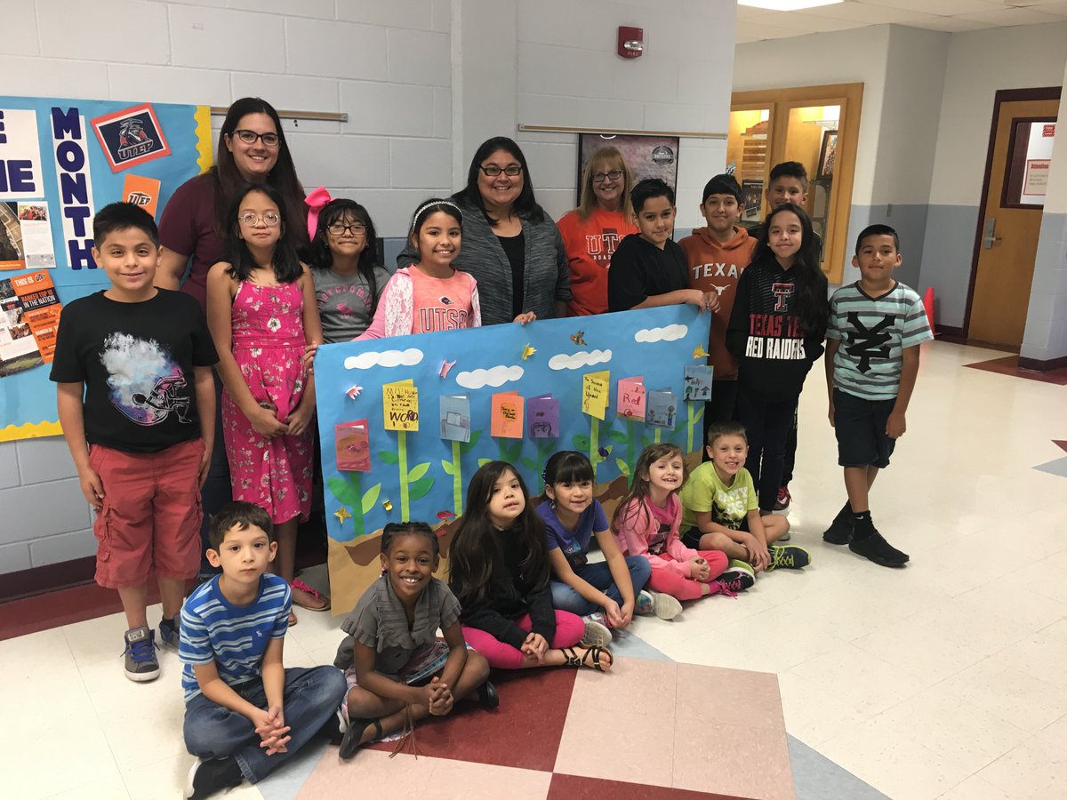 shgonzalez2's tweet photo. Wishing our Librarian, Mrs. Hughes, and early Librarians' Appreciation Week!
@NISDRabaES @MsStricklin1st @rabareads @VictorRaga1 https://t.co/8ikdb8ypEh