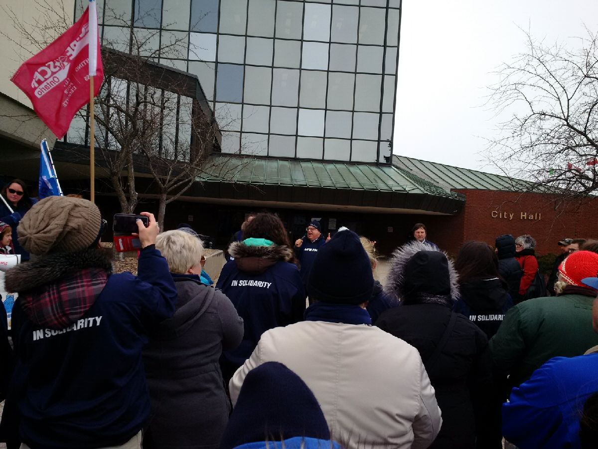 CUPEOntario's tweet photo. Minister @Coteau, you must take over Nipissing &amp; Parry Sound CAS, dissolve the board of directors and end this lockout now! #onpoli #canlab https://t.co/92KBtcvFY8