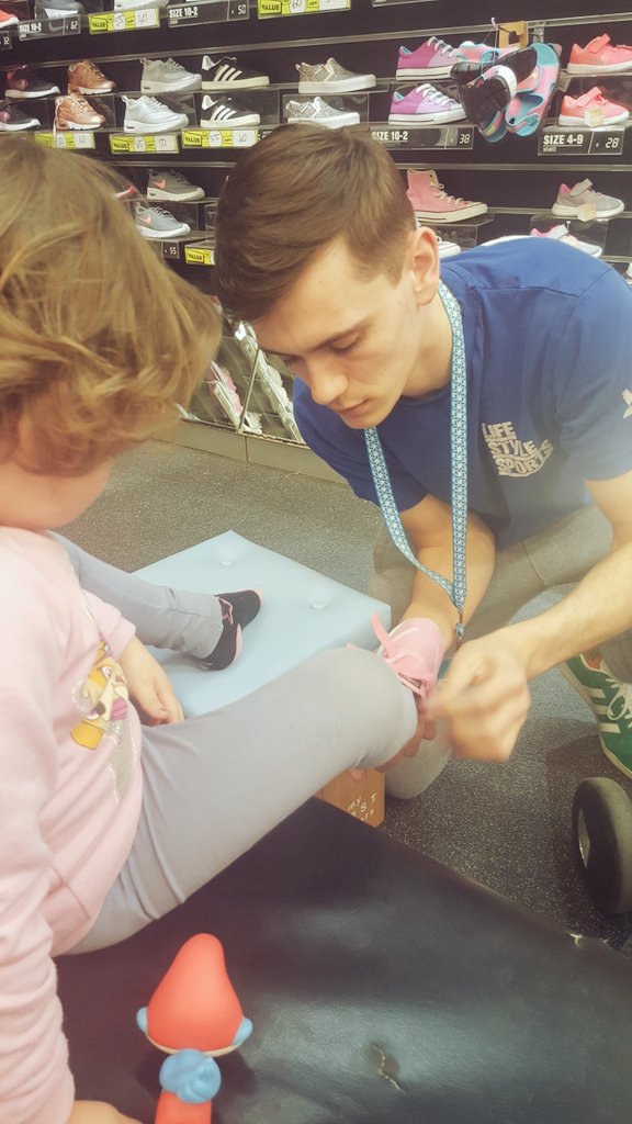 nikkihayes's tweet photo. Farah had the best time with Gary @lifestylesports Blanchardstown #MyfirstTrainers https://t.co/xTj8Kdhrn4