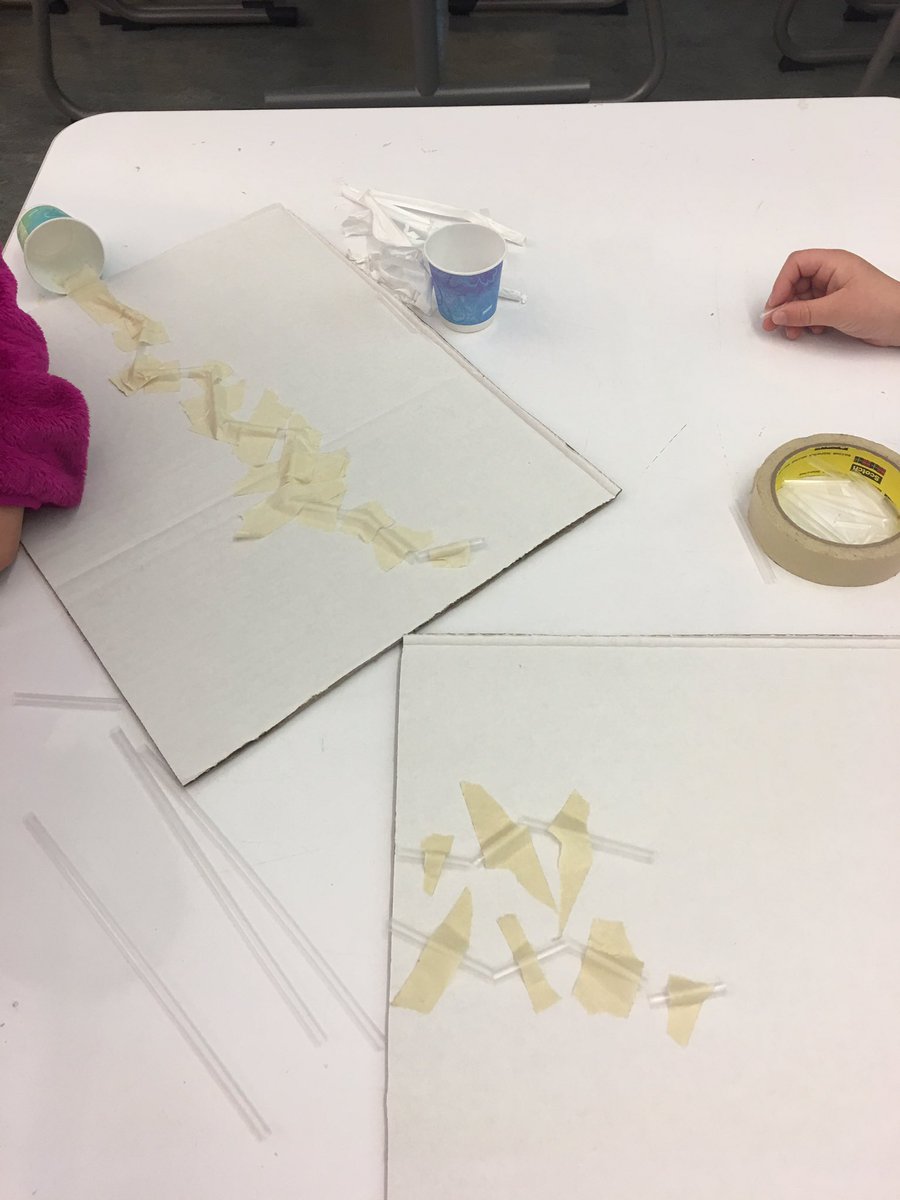 AmberFergusonGB's tweet photo. Maze STEM Challenge! @lasdk8 @VickiLombardi @GardnerGrizzly https://t.co/JzAyBmrHaw