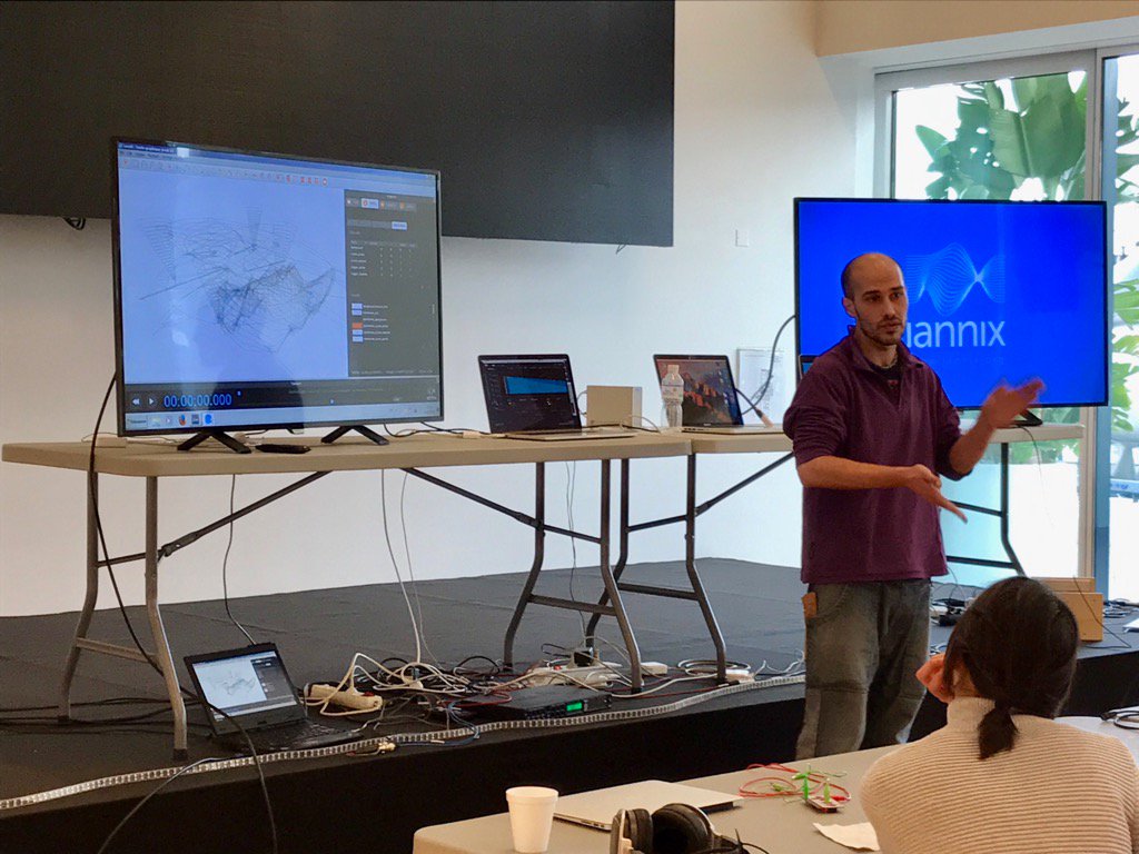 iannix_software's tweet photo. Danse, dessins d'enfance et @iannix_software, c'est possible au workshop IanniX du @PrintempsArtsMC ! https://t.co/nYONkrhtY7