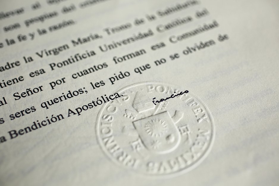 pucp's tweet photo. Mensaje del Papa Francisco a nuestra #ComunidadPUCP. #100PUCP #CentenarioPUCP https://t.co/7YjDdgl73L https://t.co/vfQKH8cyST